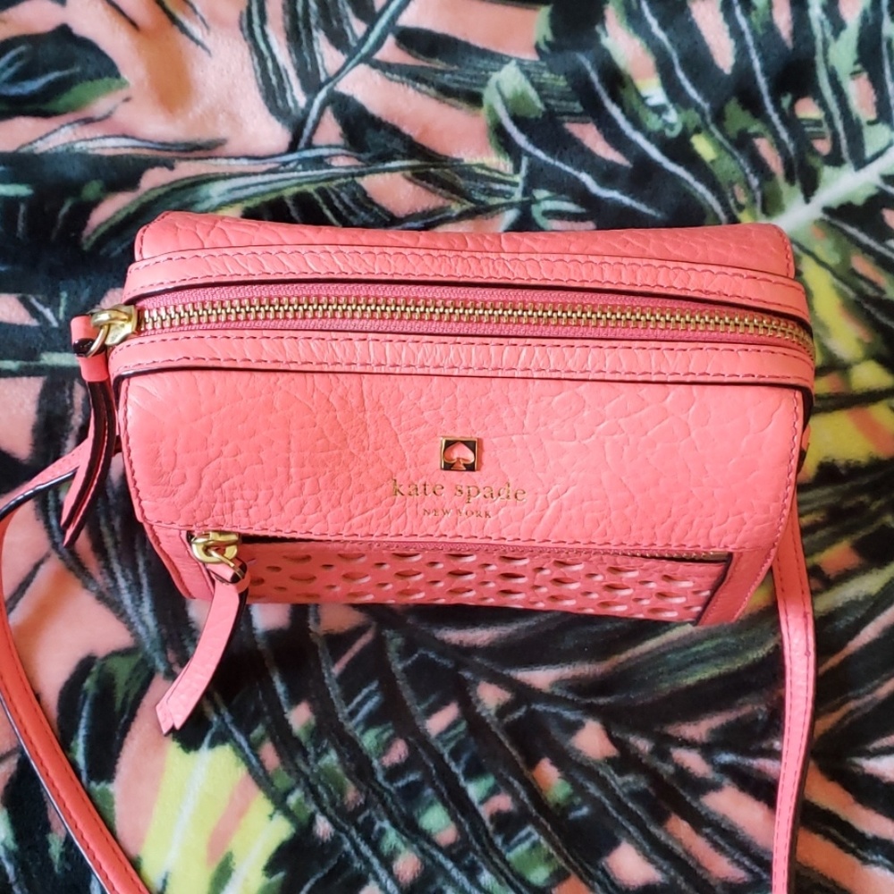 ❤ SOLD KATE SPADE Spring Leather Crossbody Bag - Picture 3 of 6